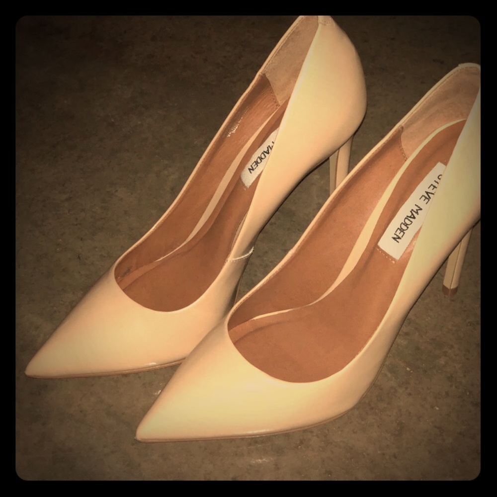 High heels 👠